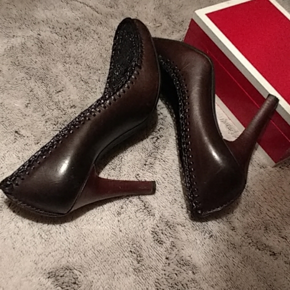 Authentic Burberry high heel brown leather/straw - Picture 4 of 8